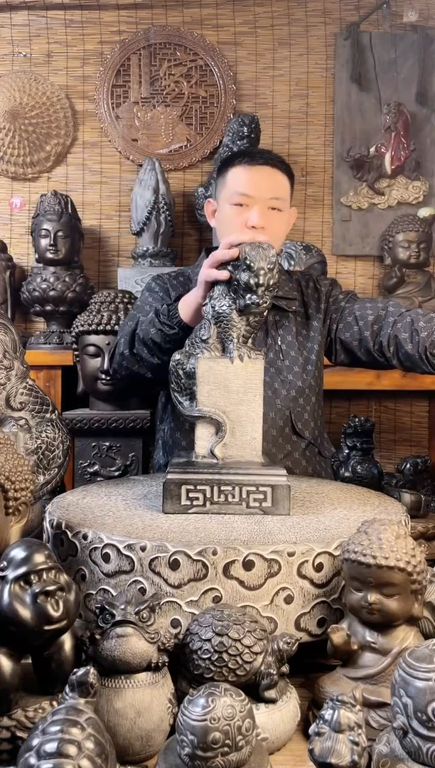 【闪购商品】42吸水兽立柱天然青石雕刻