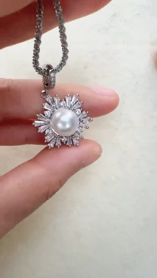 【闪购商品】淡水珍珠吊坠(赠链)合金银色雪花