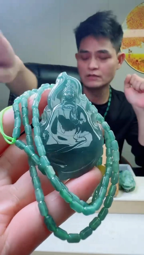 颈饰未镶嵌翡翠天然A货翡翠 多样性发其一