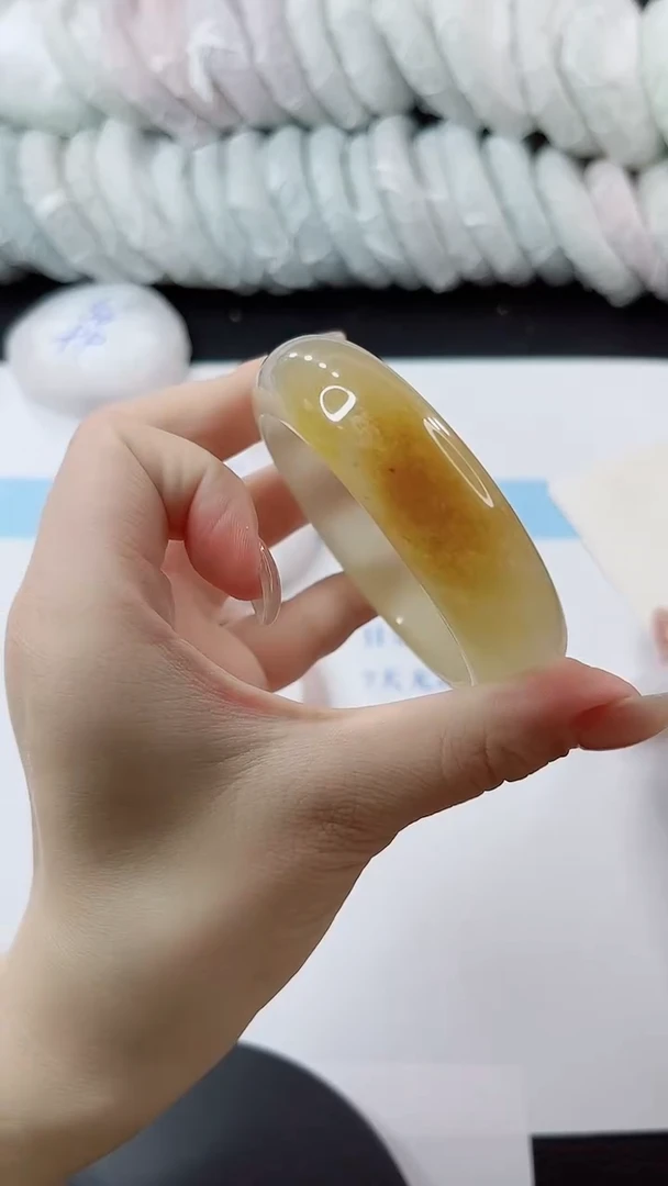 未镶嵌手镯石英质玉多样性发货L94