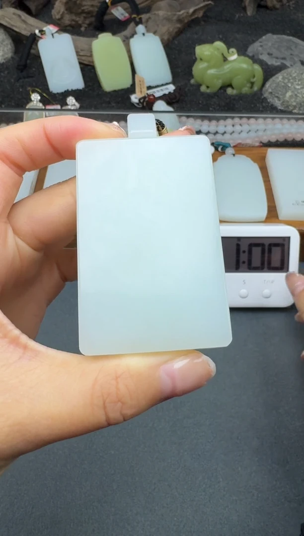 颈饰未镶嵌和田玉3