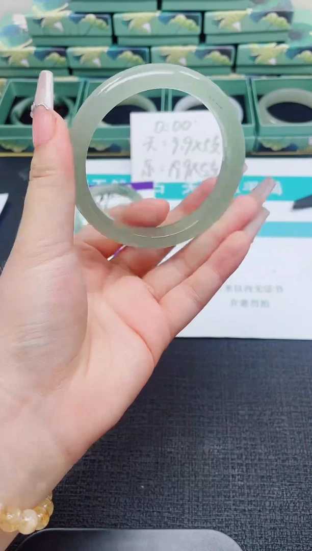 未镶嵌手镯石英质玉87-64