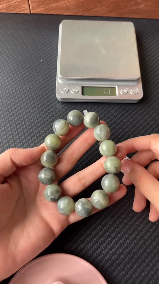 【闪购商品】和田玉手串未镶嵌若羌微色差卡16
