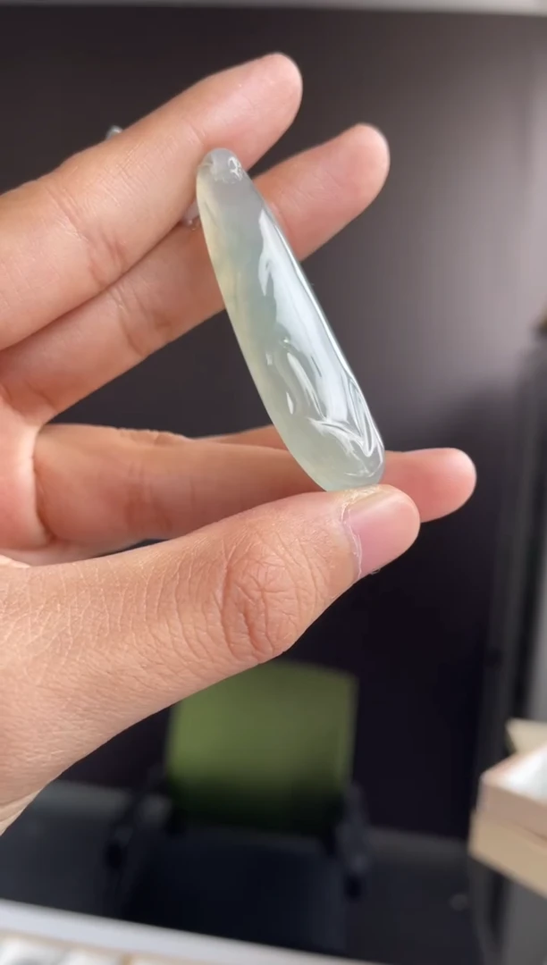 吊坠(不含链)未镶嵌翡翠天然缅甸A货翡翠