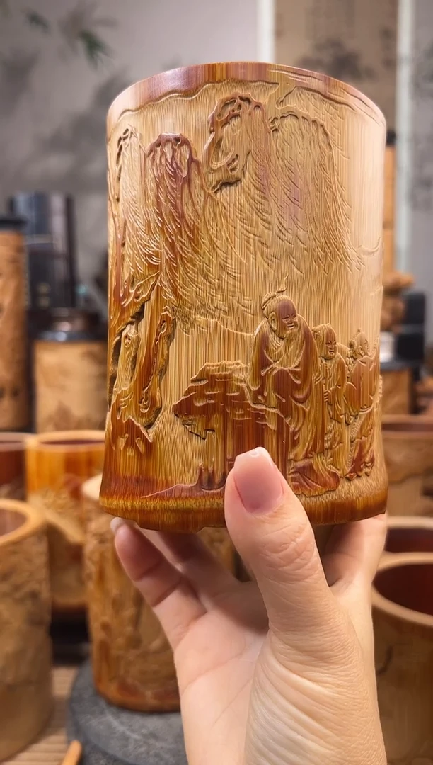 老*西山放鹤笔筒一只