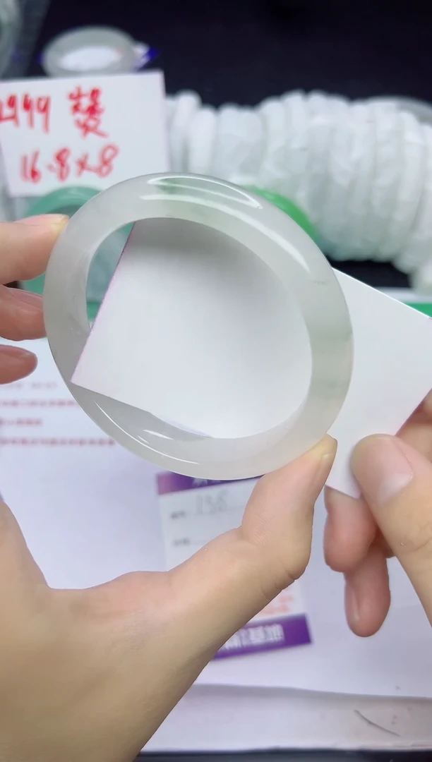 未镶嵌手镯石英质玉158-60/61