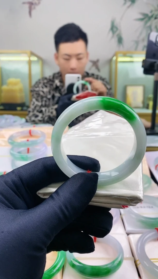 未镶嵌手镯翡翠森*天然翡翠a货手镯