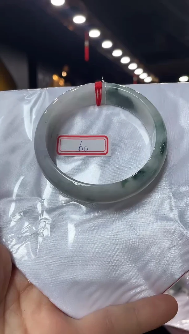 未镶嵌手镯翡翠46，59-60