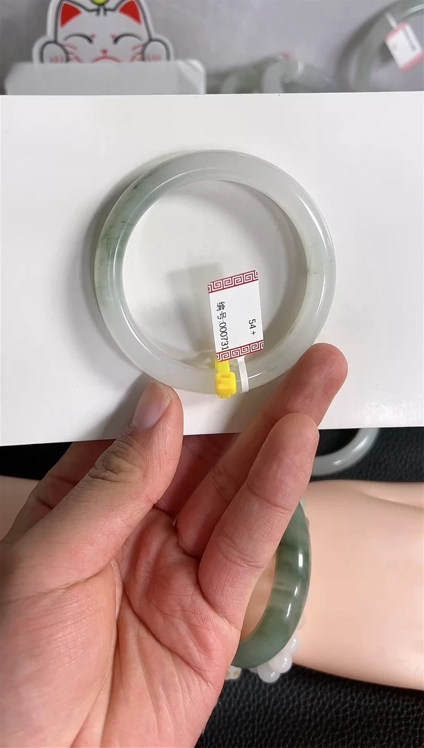 【闪购商品】石英质玉手镯未镶嵌731