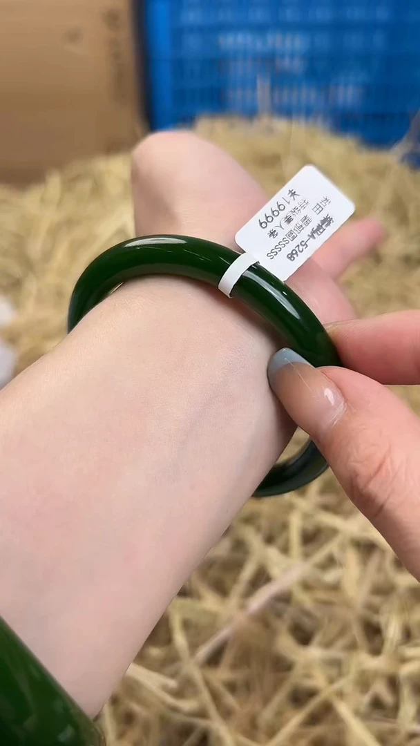 未镶嵌手镯石英质玉A-5268-57