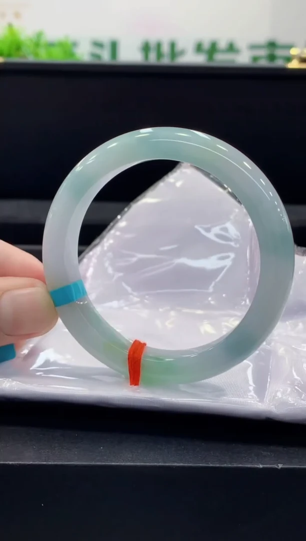 未镶嵌手镯翡翠翡翠手镯