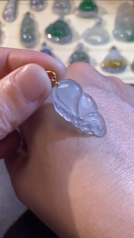 【闪购商品】翡翠吊坠(赠链)18K金镶嵌缅甸天然A货翡翠