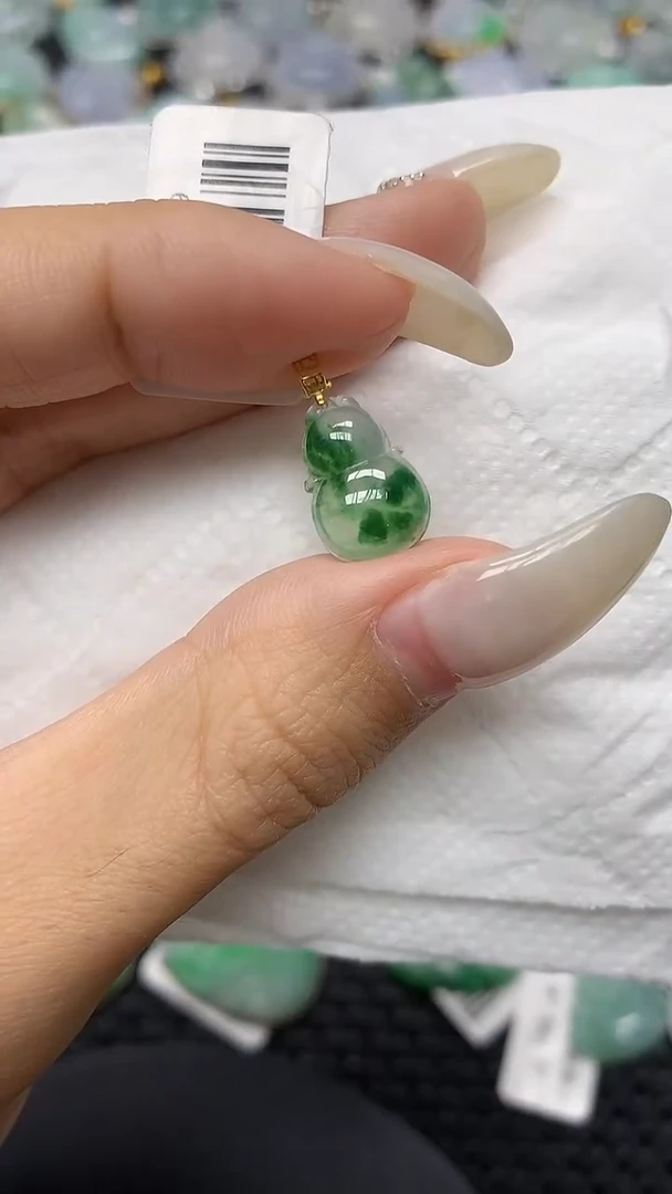 颈饰18K金镶嵌翡翠11111111111