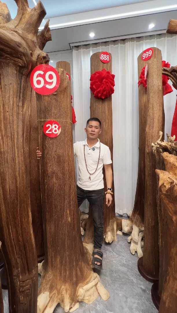 沉香摆件陌***。沉香原料