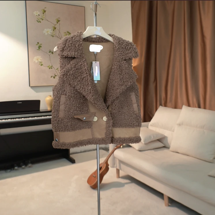 G106 百搭双排扣毛毛马甲女 15XA57
