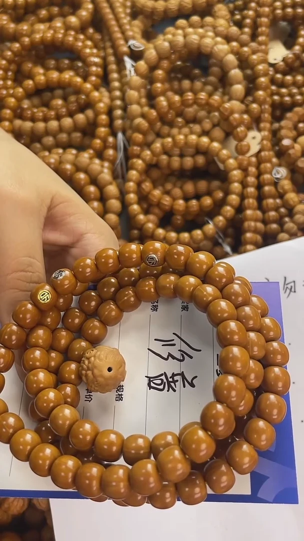 手串猴头核桃修**斯猴头，易碎品，轻拿轻放，谢谢！