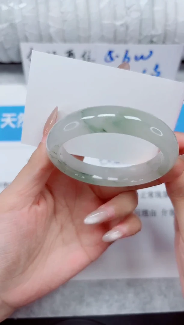 未镶嵌手镯石英质玉239-52