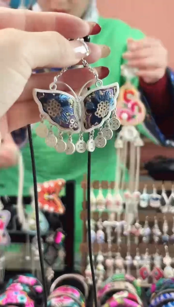 织绣艺枝独绣手工饰品110