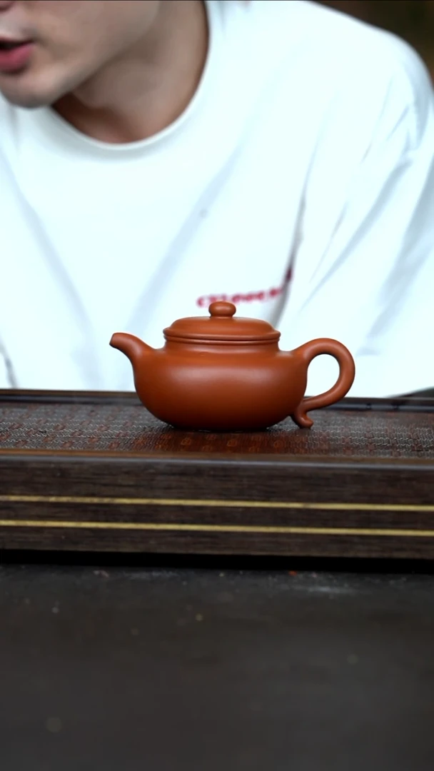 茶壶紫砂   LD      赵庄朱泥     仿古      180cc