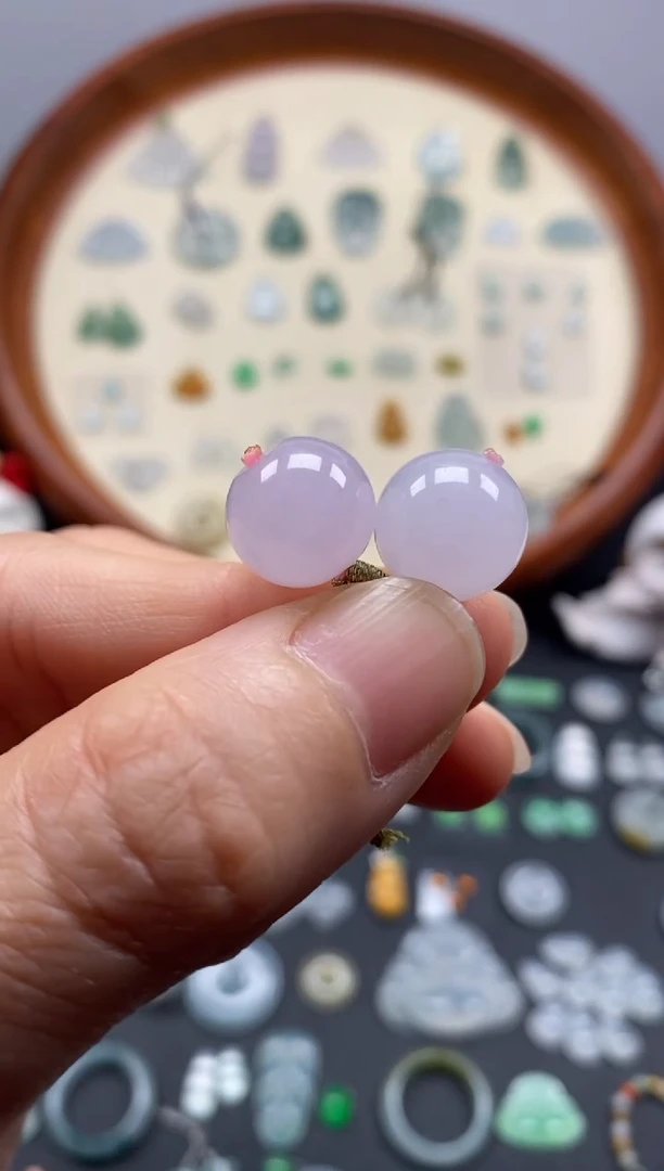 颈饰未镶嵌翡翠冰紫珠子1对/芬