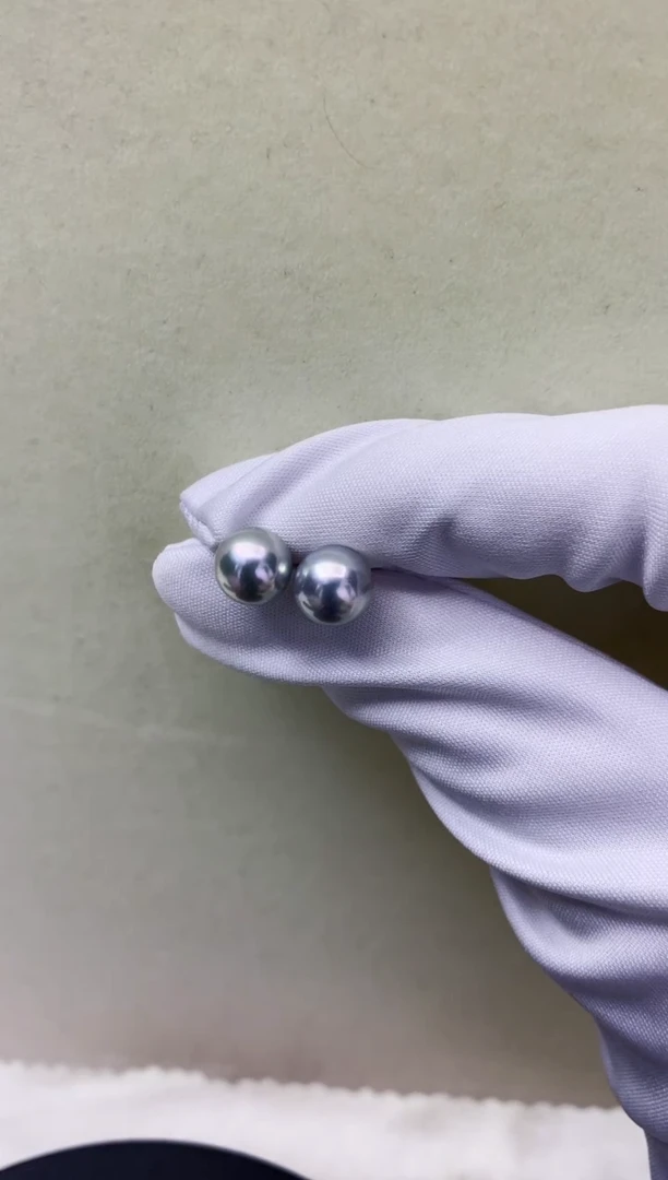 18K金镶嵌DA海水珍珠 灰珠素钉8-8.5MM GD163