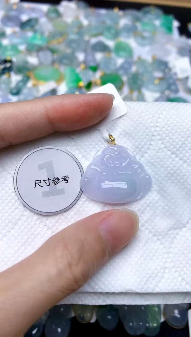 颈饰18K金镶嵌翡翠天然A货翡翠