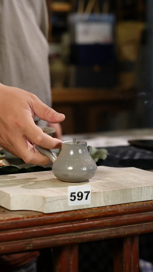 瓷片见山北野见山北野