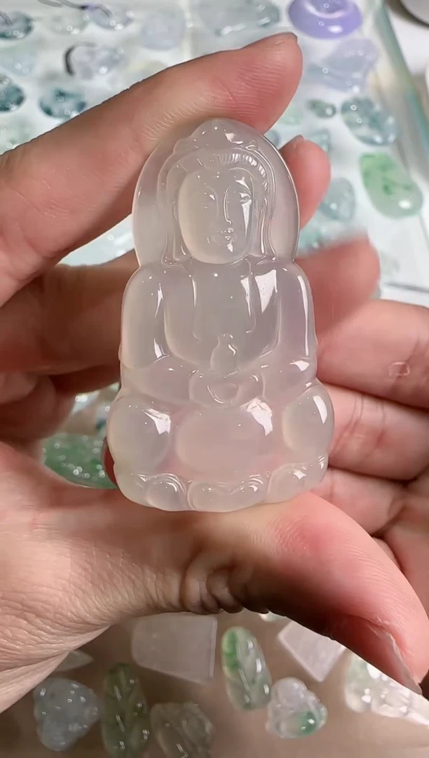 【闪购商品】翡翠吊坠(不含链)未镶嵌··