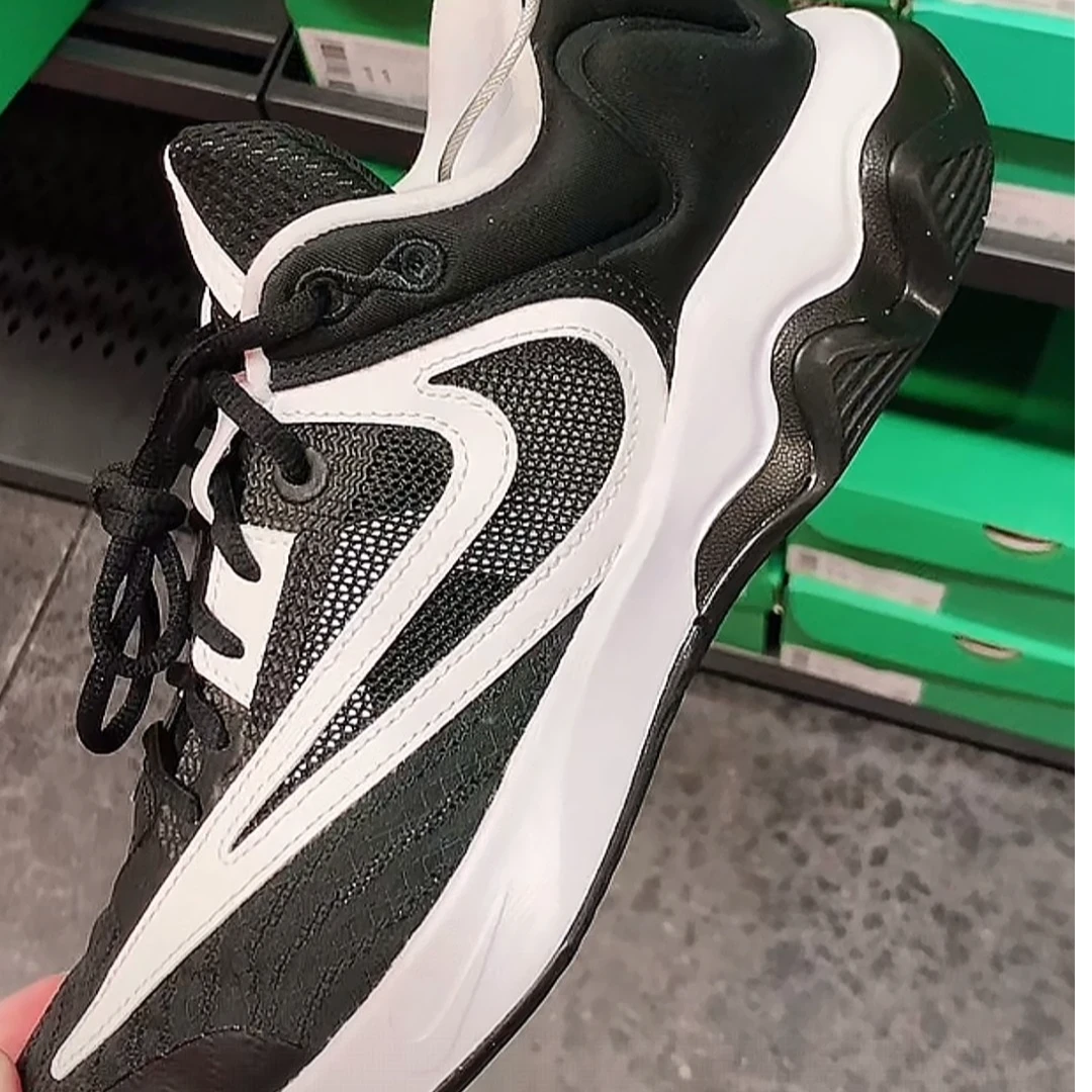 NIKE/耐克低帮时尚倒勾