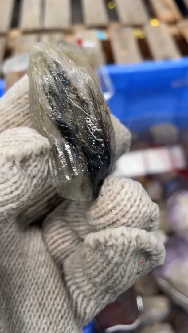 【闪购商品】水晶原石未镶嵌天然黑发晶原石