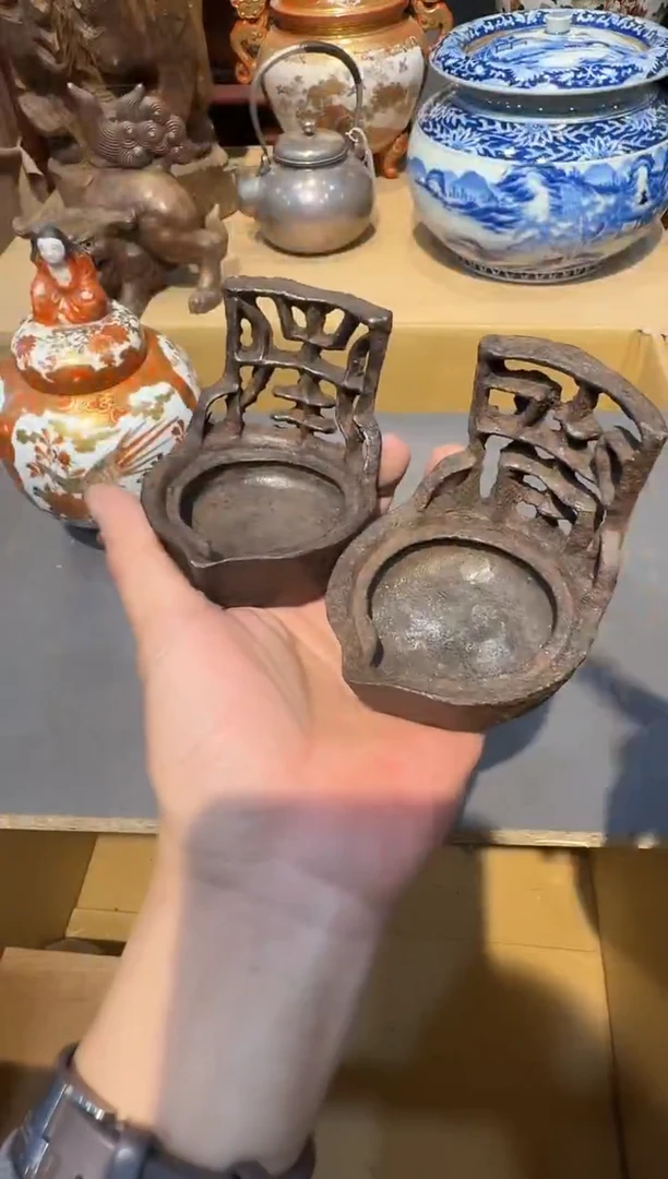 铁制油灯一对啊啊