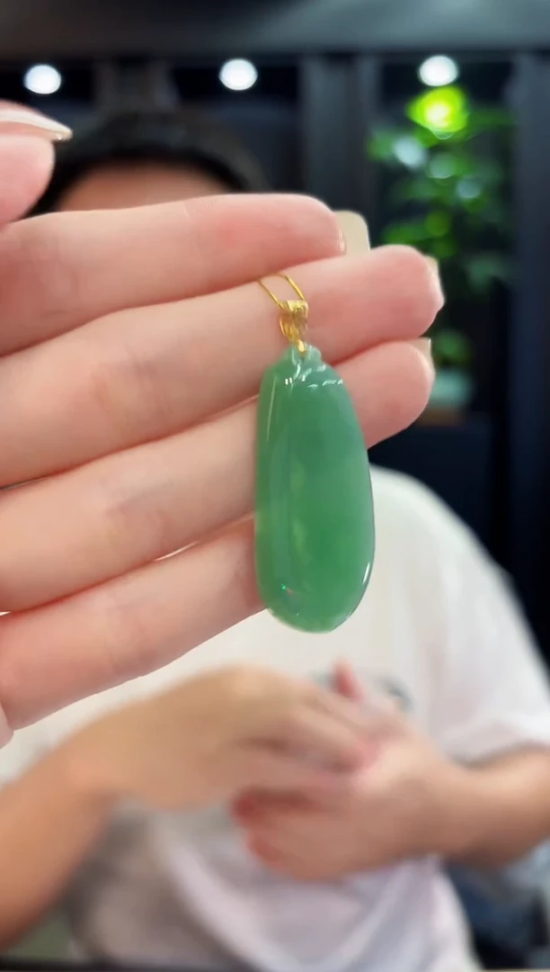 颈饰18K金镶嵌翡翠 缅料A货/支持复检/一件