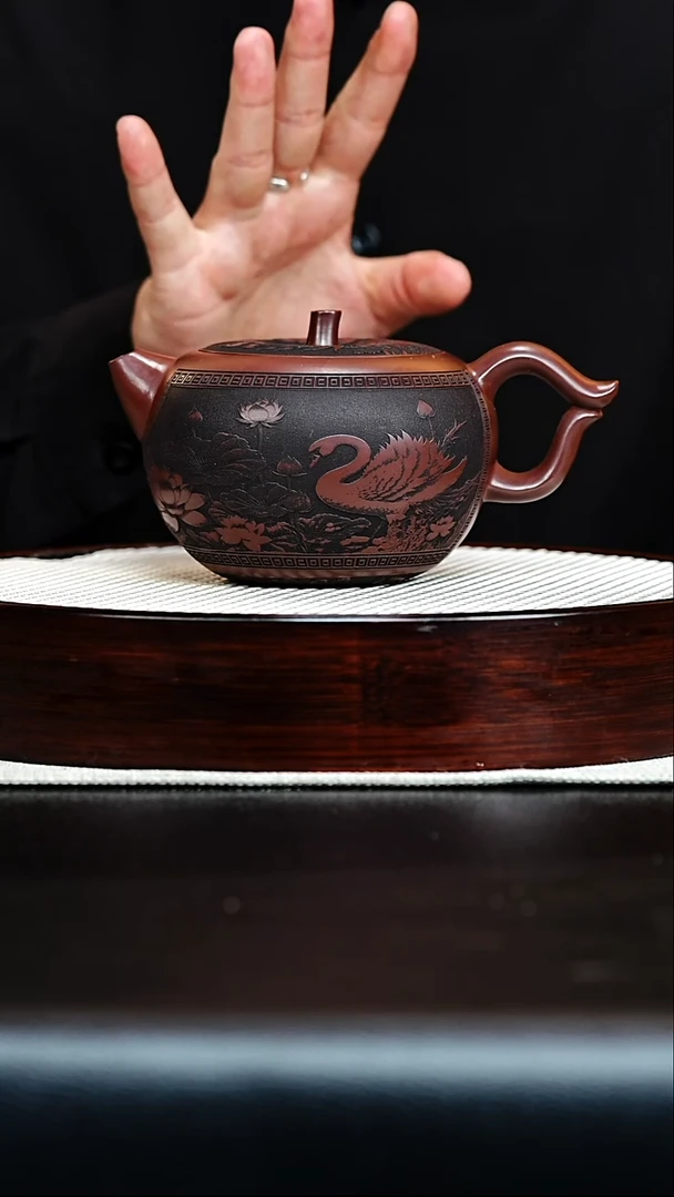 茶壶紫砂宜兴紫砂 苹果天鹅壶 高艳