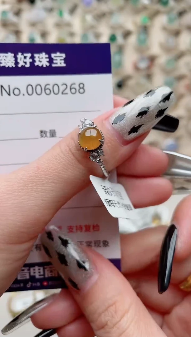 【闪购商品】翡翠戒指银S925镶嵌.........