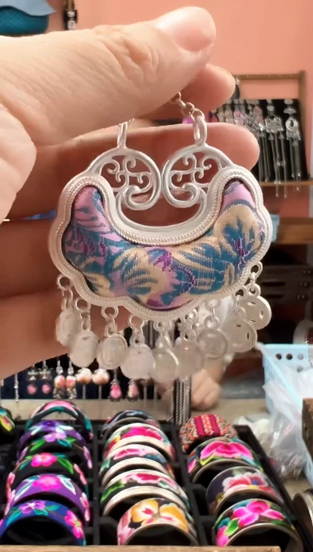 织绣手工老绣饰品150