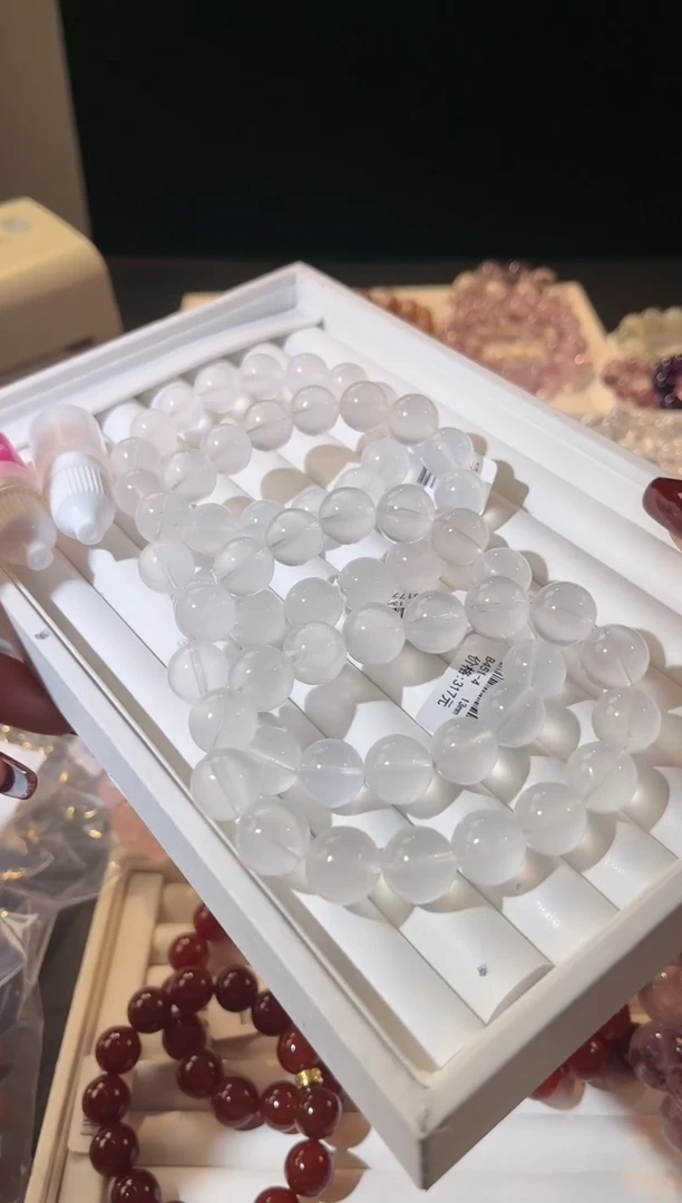 未镶嵌手链水晶多样性发一Q12奶白13mm