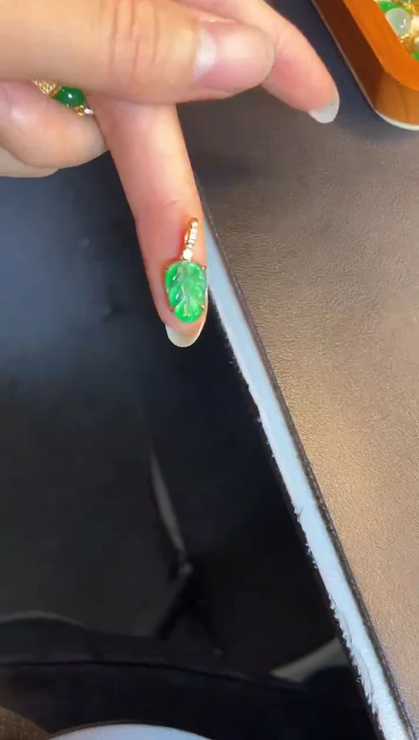 吊坠(不含链)银S925镶嵌翡翠1