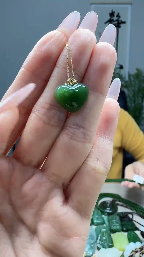 吊坠(不含链)18K金镶嵌和田玉1