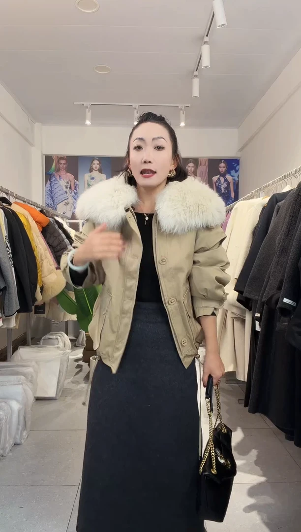 狐狸毛90新标鹅绒羽绒服130斤