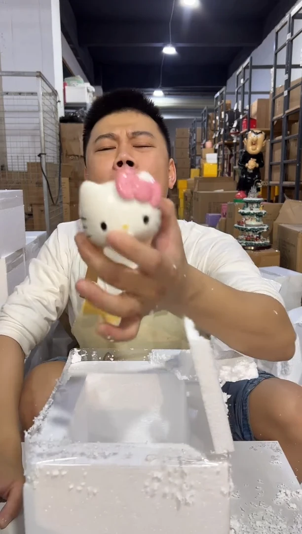 瓷片粉色kt猫小茶杯微瑕