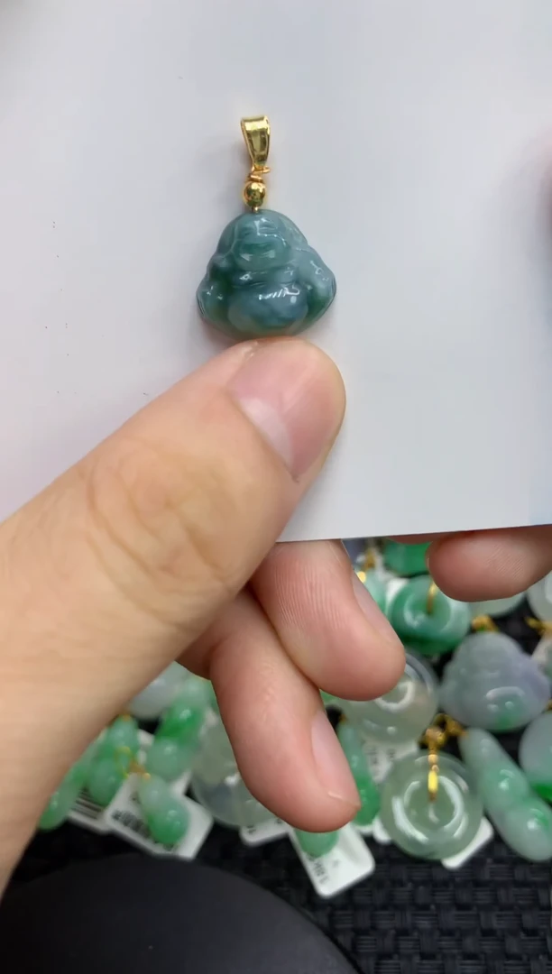 翡翠未镶嵌颈饰1111111111