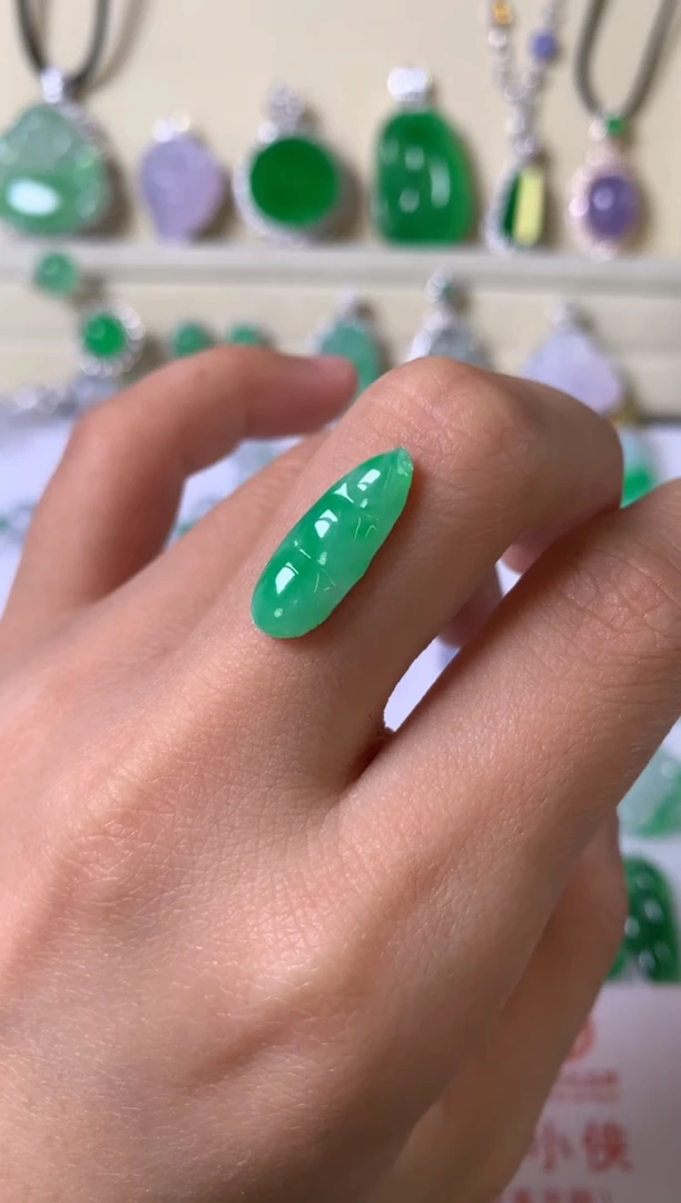 未镶嵌定制翡翠裸石（镶嵌定制）