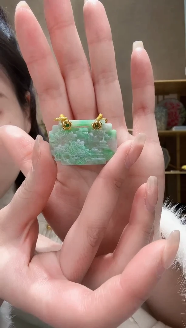 【闪购商品】翡翠颈饰未镶嵌吊坠