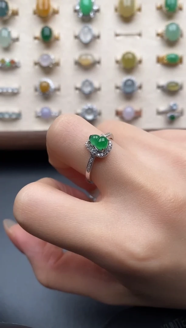 银S925镶嵌戒指翡翠一物一证一礼盒