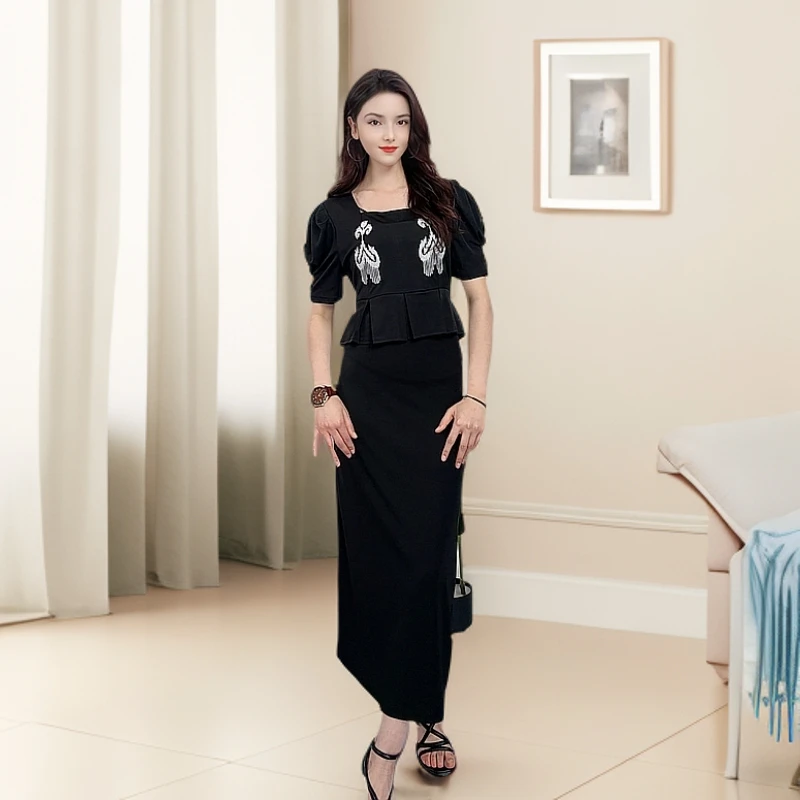 8007【】方领气质显瘦时尚优雅民族风花纹女装连衣裙