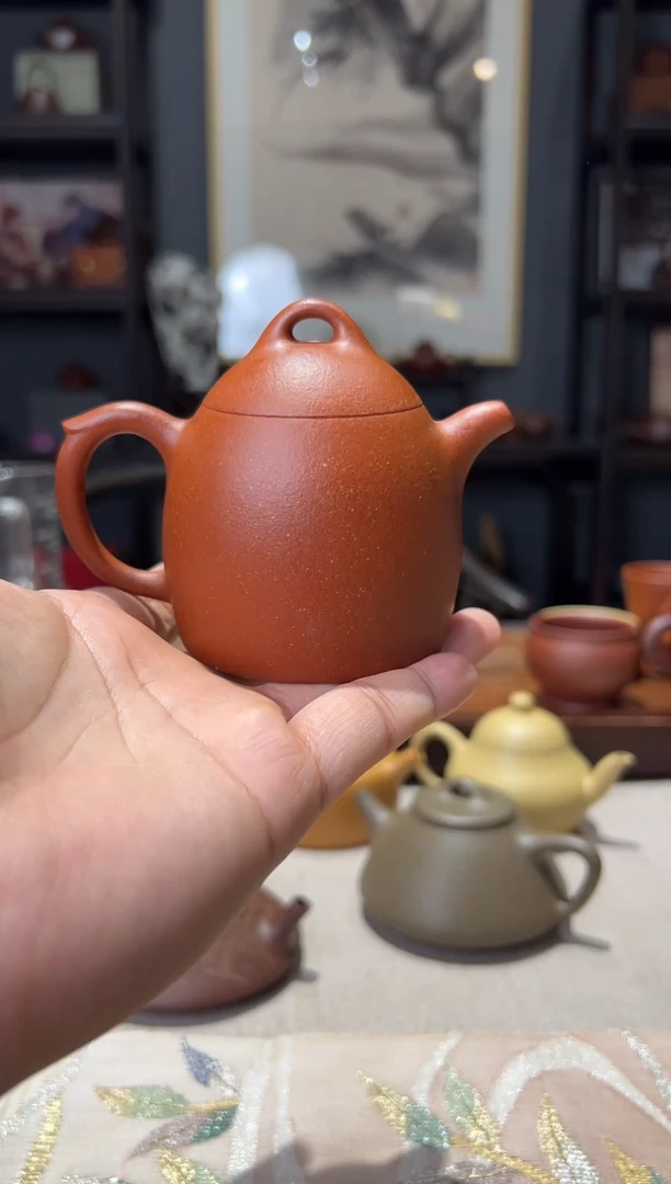 茶壶紫砂绝红降坡 秦权