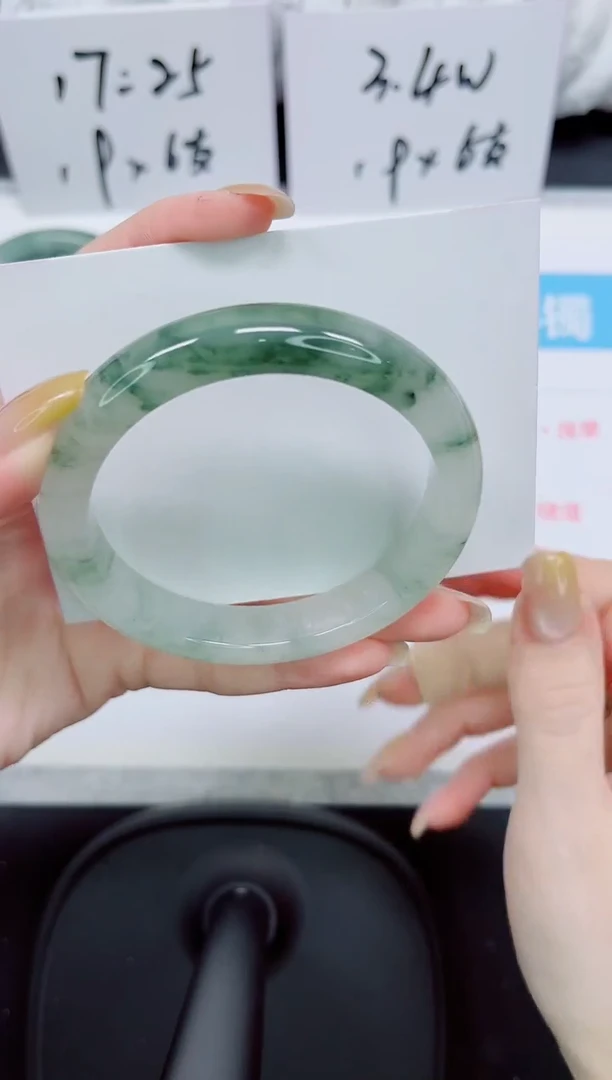 石英质玉手镯未镶嵌215