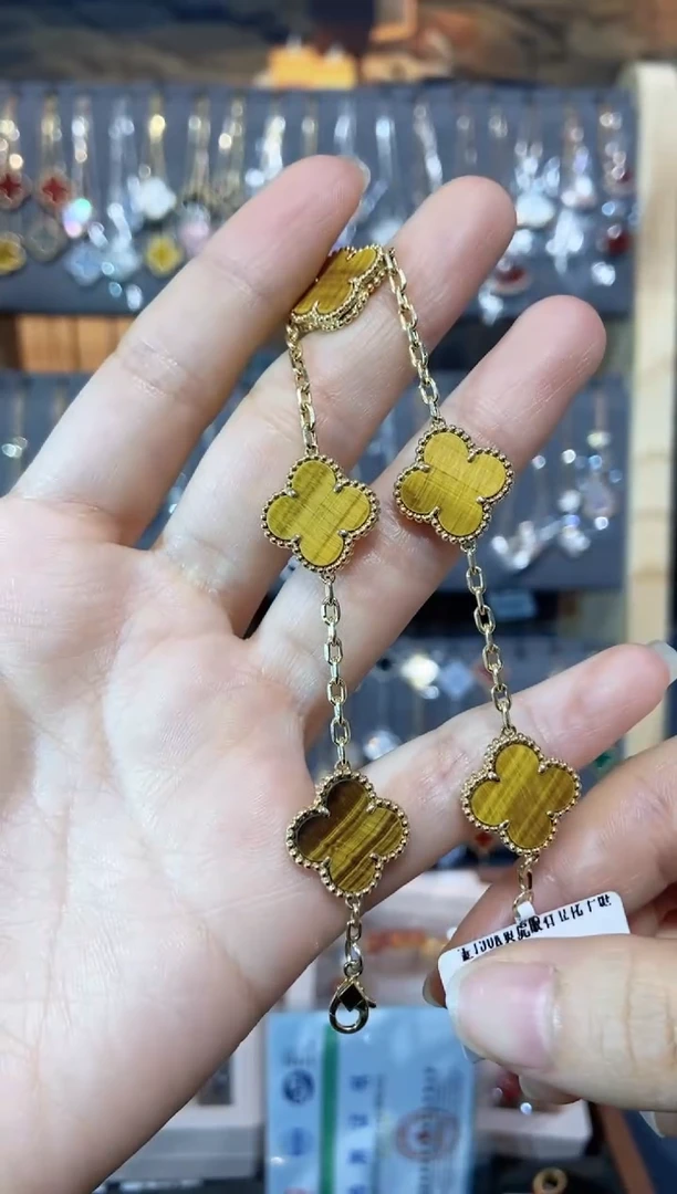 18K金镶嵌木变石手链越****运木变石K黄黄五花