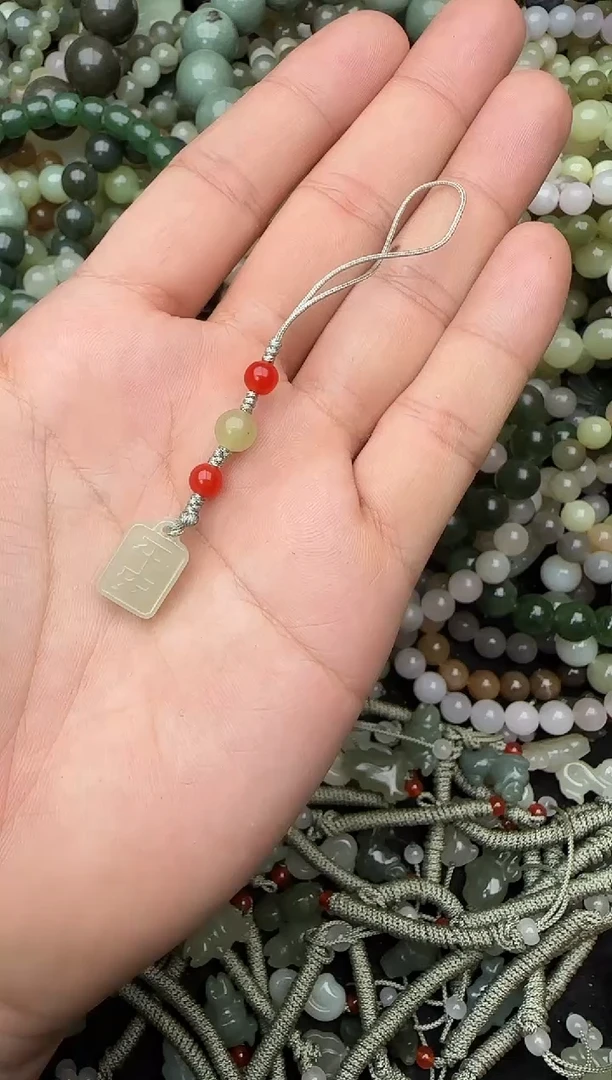 颈饰未镶嵌和田玉拍一发一