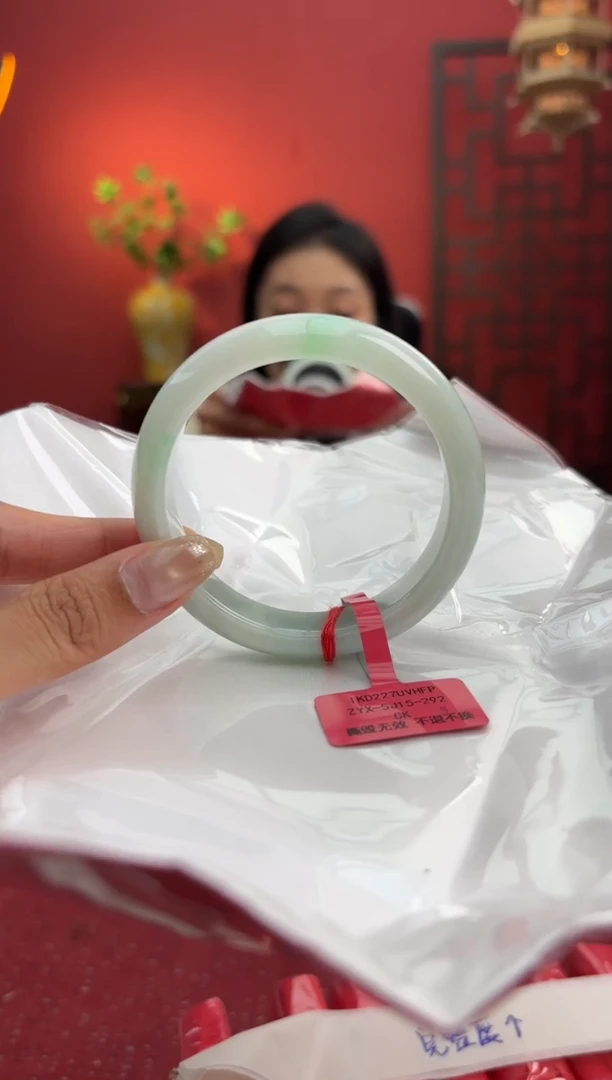未镶嵌手镯翡翠翡翠手镯2